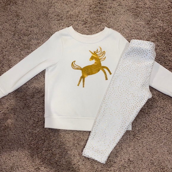 NEW Cream Sweater with Gold Unicorn & Fleece pants - Picture 16 of 16